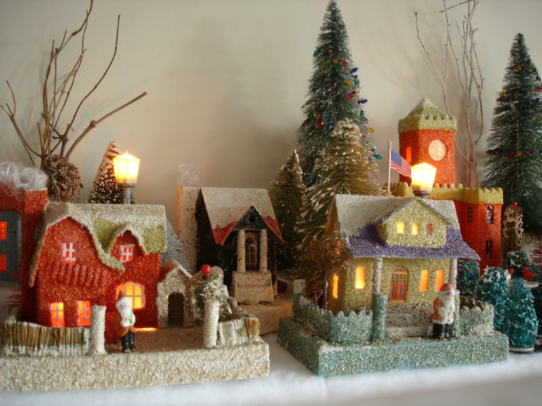 Welcome to Antoinette Stockenberg's Christmas House Page