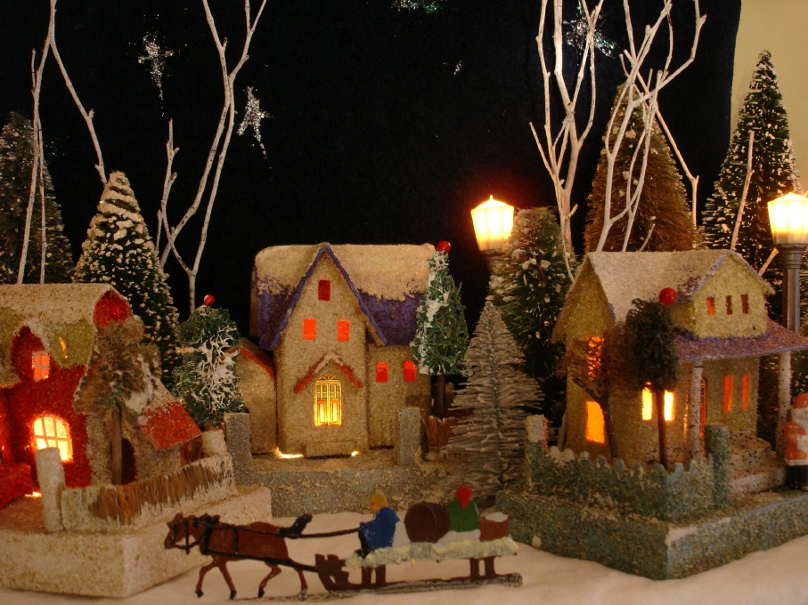 Antique Cardboard Christmas House (250K)