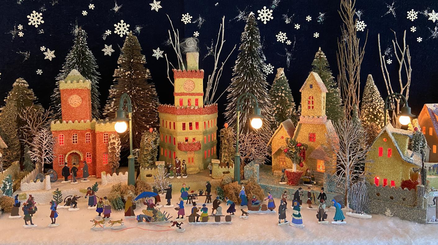 Antique Cardboard Christmas House (300K)