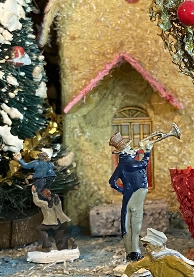 Antique Cardboard Christmas House (300K)