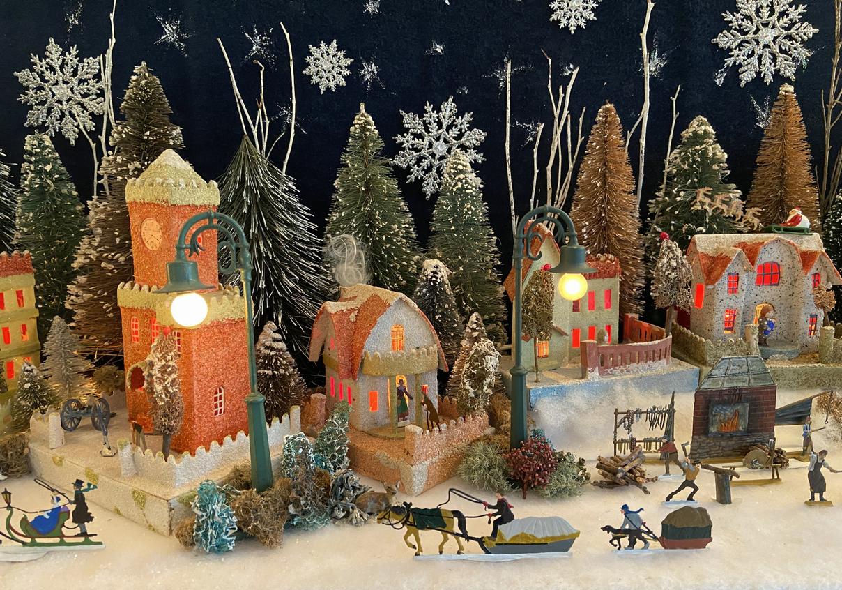 Antique Cardboard Christmas House (300K)